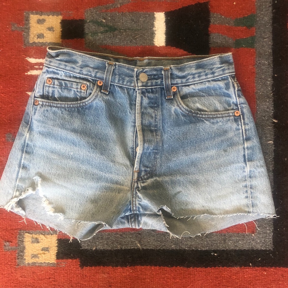 Vintage Levis Cutoff Shorts -size 24